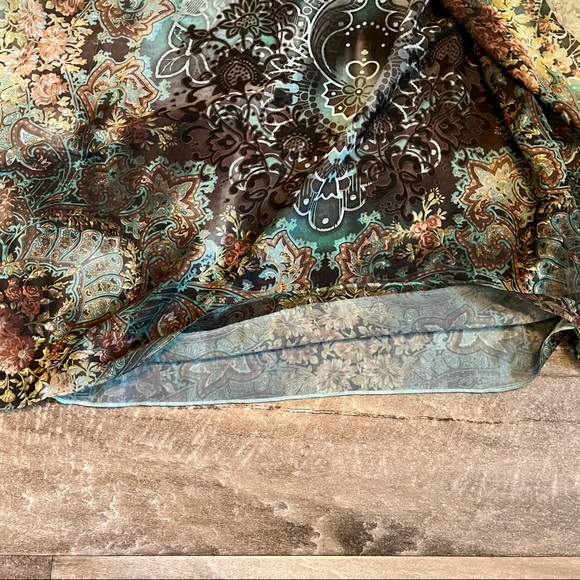 BLEU Sheer Green Poncho Blouse - Picture 10 of 10